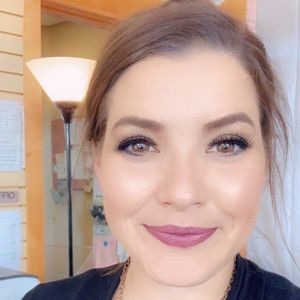 Meet your Posher, Bailey